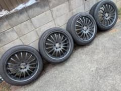 バリ溝4本☆MOMO TOPRUN 235/35ZR19 2022年製 4本セット 235/35R19 タイヤ サマータイヤ MOMO Tires