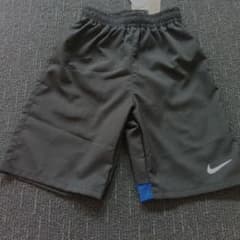 NIKE 男児用 水着 120サイズのサムネイル
