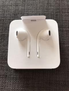 新品　iPhone 純正イヤホン アップルのサムネイル