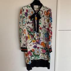 専用です☆人気♡GUCCIフラワースネークワンピース新品、未使用のサムネイル