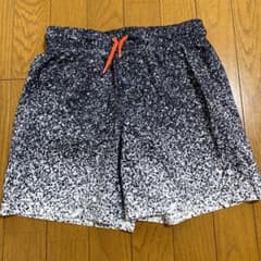 ショート丈 水着のサムネイル