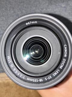 Canon EF-S 18-135mm 1:3.5-5.6 IS USMのサムネイル