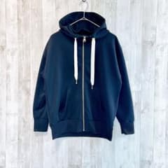 シャイニーリップル　パーカー　ジップアップ　ブラック　M 光沢感　上品　春夏