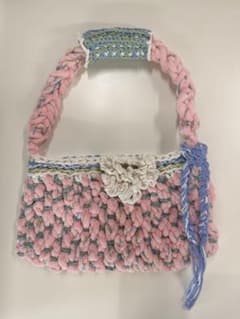 [ハンドメイド] ニットバッグ｜取り外しリボン付き・ショルダー・チャーム取付可能のサムネイル