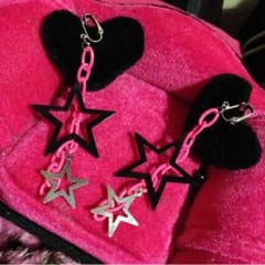 激安❤︎未使用❤︎原宿風イヤリング❤︎のサムネイル