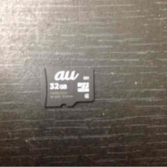 au 32GB マイクロSDのサムネイル