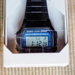 生産終了品】カシオ F-105W-1AWJH 未開封 - メルカリ