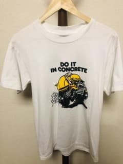 Tシャツのサムネイル