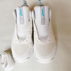 *satoruko*様専用　asicsバスケットシューズ23.5cmのサムネイル