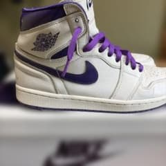 NIKE Air Jordan 1 High パープルのサムネイル