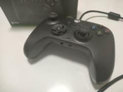 8Bitdo XboxシリーズX/S Win10/11用 有線コントローラー