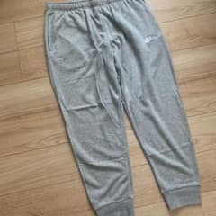 ☆E2UA⭐︎様専用　新品タグ付き　ナイキ スウェットパンツのサムネイル