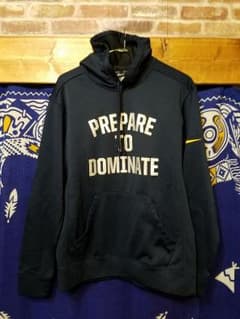 【M】NIKE ナイキサーマフィットパーカーのサムネイル