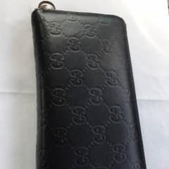 GUCCI長財布！定番黒本物！箱付き！のサムネイル