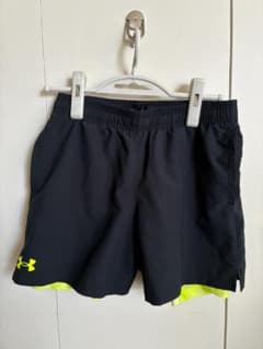 Under Armour 半ズボン YL 黒/蛍光イエローのサムネイル