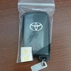 トヨタ 純正 プリウス スマートキーのサムネイル