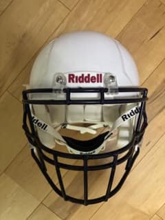美品》Riddellアメリカンフットボールヘルメット Sサイズ 2026年製