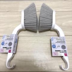 ダイソー 泡立ち素材の浴槽ブラシ ショートタイプ 2個セットのサムネイル