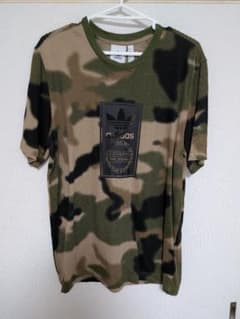 adidas カモフラージュ柄 Tシャツのサムネイル