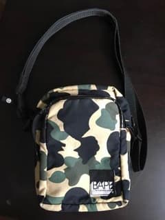A BATHING APE ショルダーポーチのサムネイル