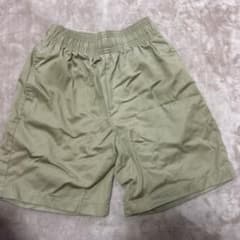 GU ショートパンツ ベージュ Sサイズのサムネイル