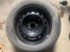 195／６５R15インチ　夏タイヤ　15インチ　スチールホイールのサムネイル