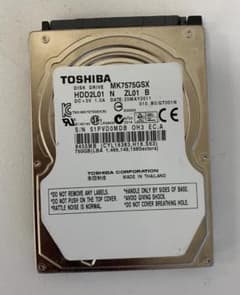 東芝　ハードディスク　2.5インチ　750GB　中古のサムネイル