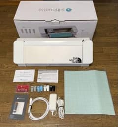 Silhouette CAMEO 4 本体とクラフトブレード - メルカリ