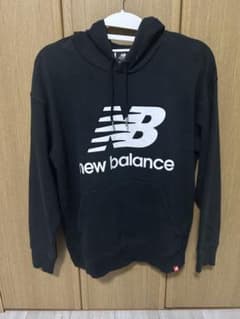 New Balance ブラック パーカー Sのサムネイル