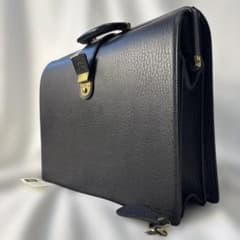 極美品【タグ付き】大容量　バーバリーズ　ダレスバック　黒　しぼ革　鍵付き 極美品【タグ付き】大容量 バーバリーズ ダレスバック 黒 しぼ革 鍵