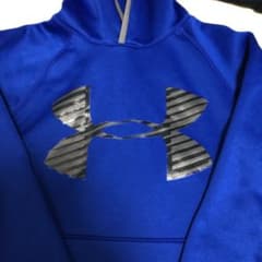 UNDERARMOURパーカーのサムネイル