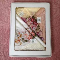 かおるん様専用LAURA ASHLEYハンカチのサムネイル
