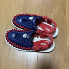 KEENサンダルのサムネイル