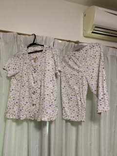 【新品】Floral Collection 猫柄半袖パジャマ Mサイズ上下セットのサムネイル
