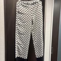 ZARA 総柄 イージーパンツ ホワイト ブラック XSのサムネイル