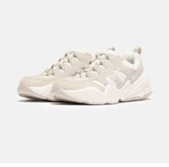 美品☆NIKE TECH HERA 23.5cmのサムネイル