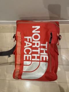 NORTHFACEヒューズボックスNM81817 ジューシーレッド 30リットルのサムネイル