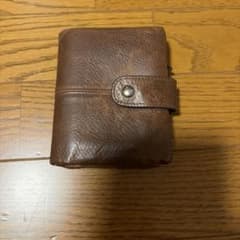 ブラウンレザー 二つ折り財布 - メルカリ