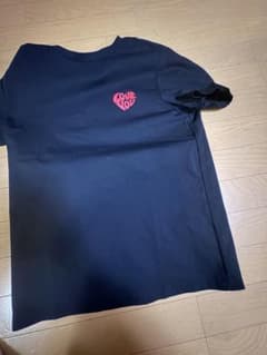 M*a様 LOVE YOU ハートロゴ Tシャツ ブラックのサムネイル