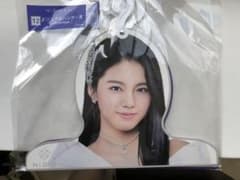 NiziU一番くじ　ビジュアルハンガー　アヤカのサムネイル
