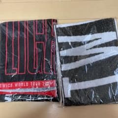 TWICE WORLDTOUR 2019 マフラータオルのサムネイル