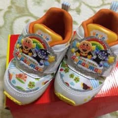 14㎝アンパンの子供靴のサムネイル
