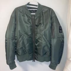 【美品】GU×UNDERCOVER MA-1ジャケットのサムネイル