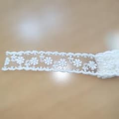 ホワイト 花柄 レースリボンのサムネイル