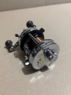 abu 2500C IAR クローム 本体 - メルカリ