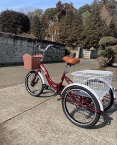 赤い三輪シティサイクル 前後バスケット付き - メルカリ