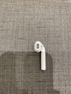 純正　AirPods 左耳のサムネイル