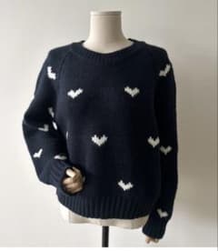 STORYNINE完売品⭐︎ハート柄ネイビーセーターのサムネイル