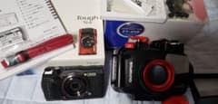 OLYMPUS オリンパス TG-6 BLACK とPT-058のサムネイル