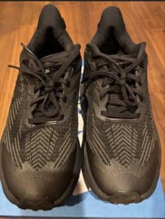 Challener 8 hoka 28.5cm